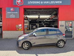 Toyota Yaris - 1.0 VVT-i Aspiration Navigatie/ LM velgen/ Camera/ Rijklaarprijs