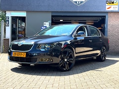Skoda Superb - 1.4 TSI Greentech Ambition Business Line nieuw velgen en banden