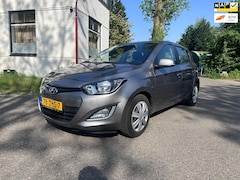 Hyundai i20 - 1.2i i-Motion 1E eigenaar*NAP* Parkeersensor*Airco*Metallic*Boekjes aanwezig