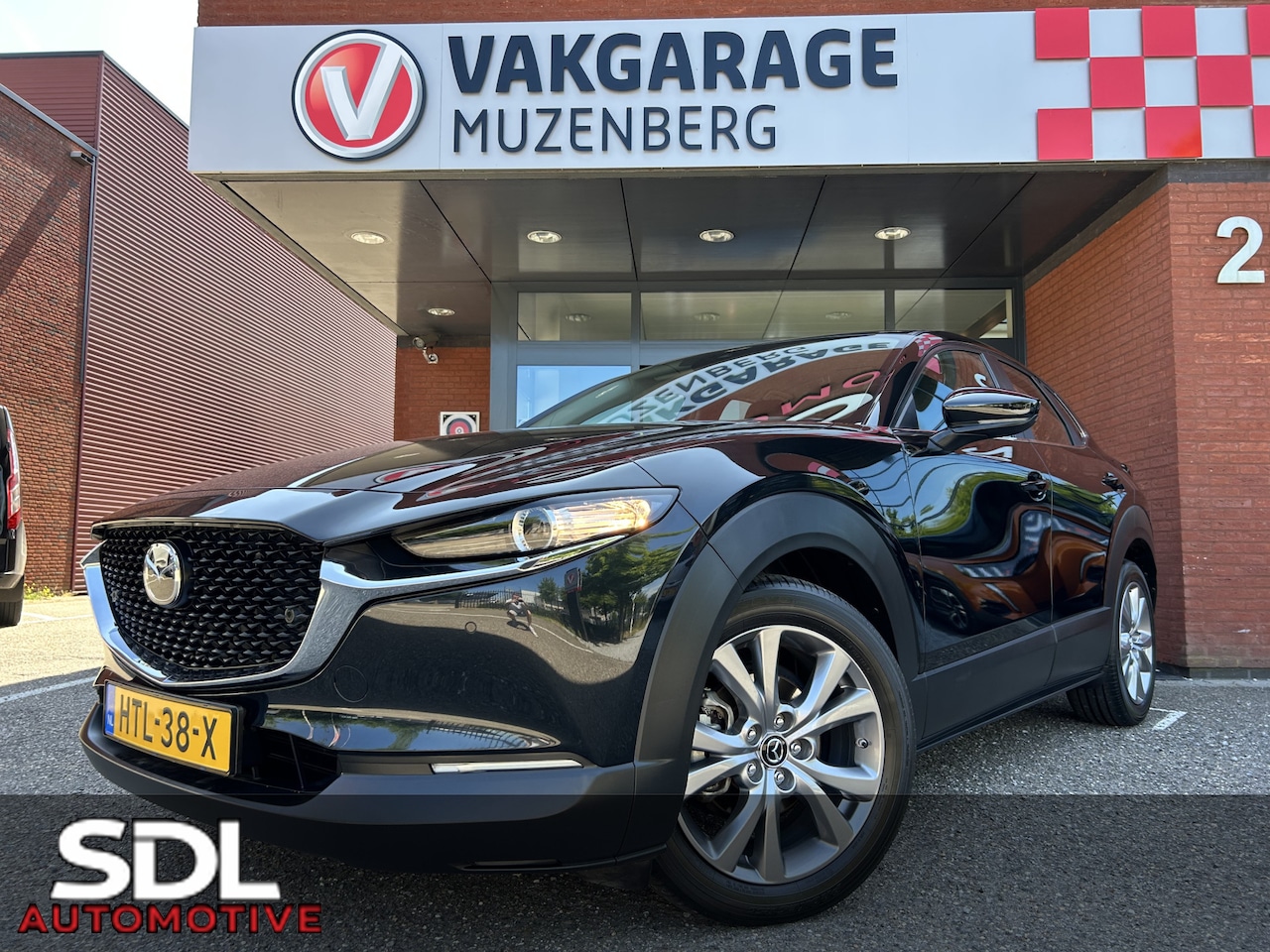 Mazda CX-30 - 2.0 e-SkyActiv-G M Hybrid Luxury // NAVI + CARPLAY // LEDER // CLIMA // ADAPTIV CRUISE // - AutoWereld.nl
