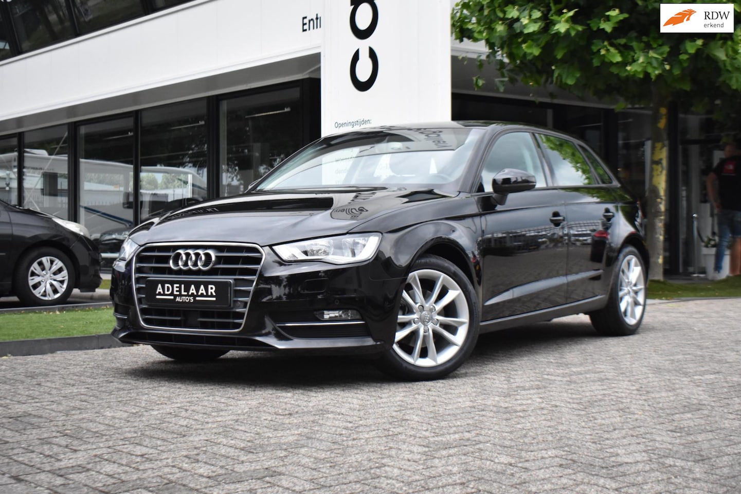 Audi A3 Sportback - 1.2 TFSI Ambition 1.2 TFSI AMBITION, NAVI, STOELVERWARMING, PDC, CRUISE - AutoWereld.nl