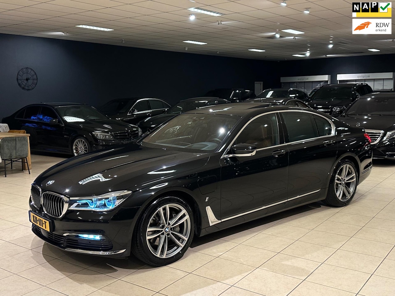 BMW 7-serie - 740e iPerformance|Individual|NAP|Alcantara|H&K|Bomvol - AutoWereld.nl