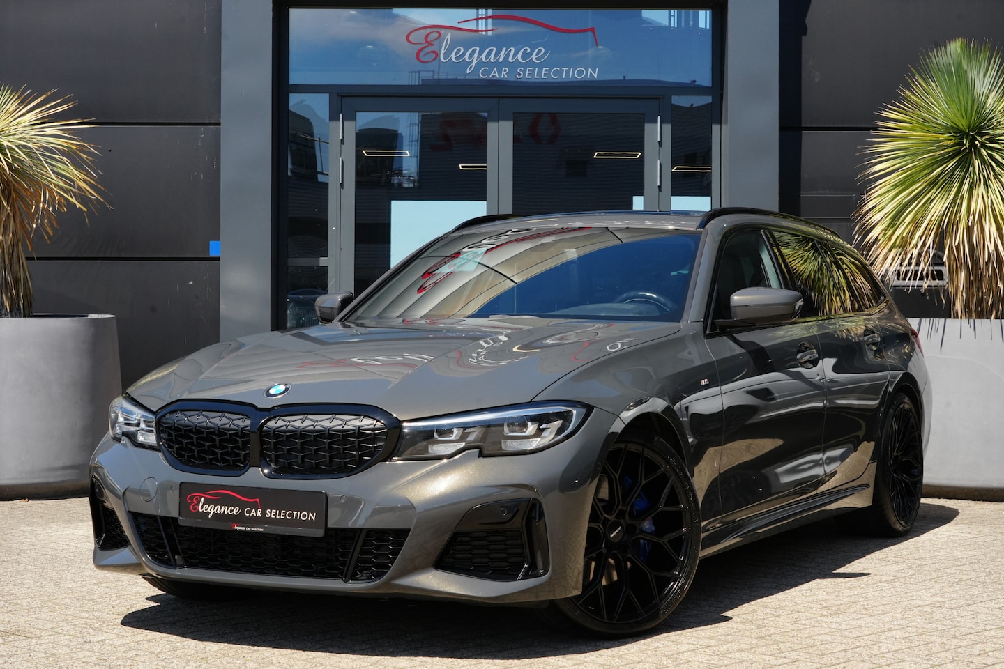 BMW 3-serie Touring - M340i xDrive High Executive 374pk Panoramadak/Stoelverwarming/Camera - AutoWereld.nl