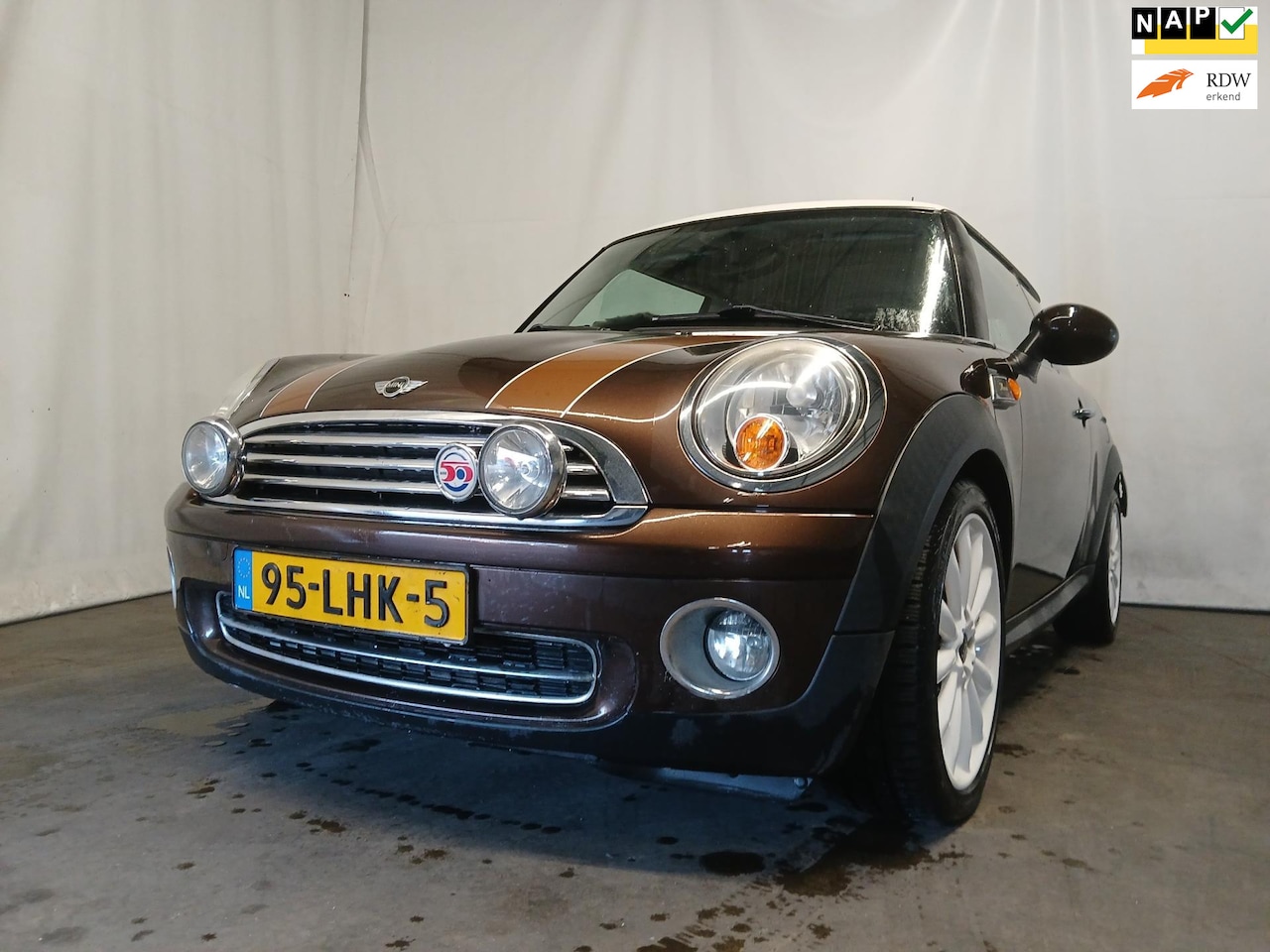 MINI Cooper - Mini 1.6 Mayfair SCHADEAUTO!! - AutoWereld.nl