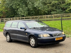 Volvo V70 - 2.4