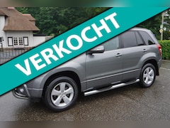 Suzuki Grand Vitara - 2.4 Exclusive Airco Trekhaak