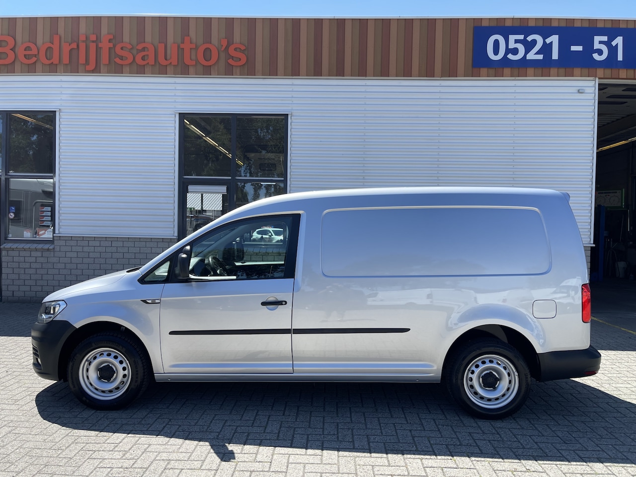 Volkswagen Caddy Maxi - 2.0 TDI 102pk L2H1 BMT Maxi Comfortline / vaste prijs rijklaar € 14.950 ex btw / lease van - AutoWereld.nl