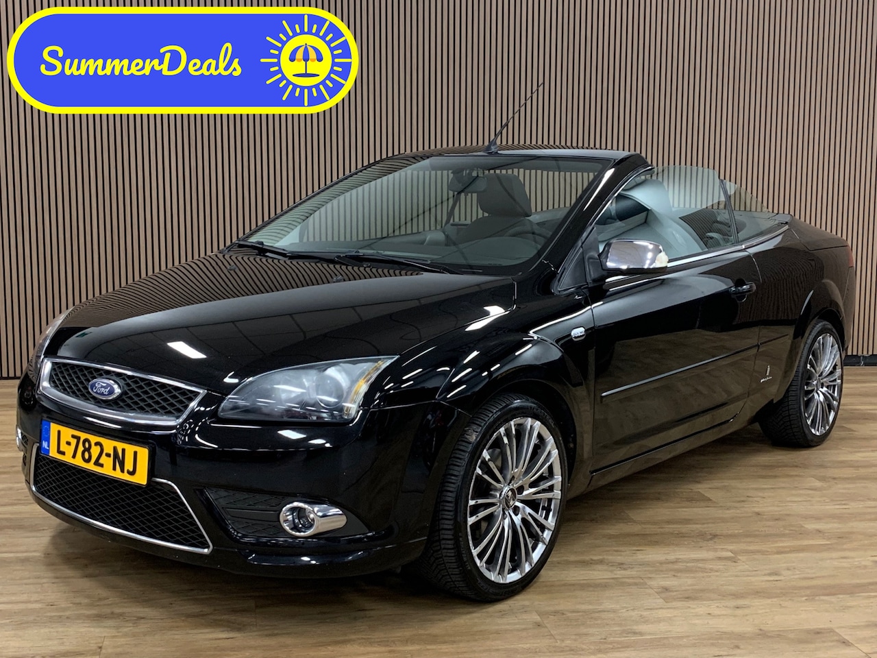 Ford Focus Coupé-Cabriolet - 1.6-16V Trend|156000KM|Airco| - AutoWereld.nl