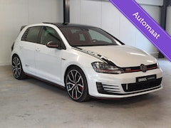 Volkswagen Golf - 2.0 TSI GTI Performance Aut. (Pano/ACC/ECC)