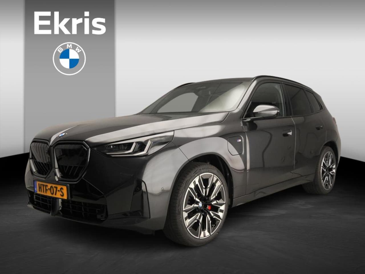 BMW X3 - 30e xDrive M-Sportpakket Pro / Trekhaak / Panoramadak / Getint glas / Professional Pack / - AutoWereld.nl