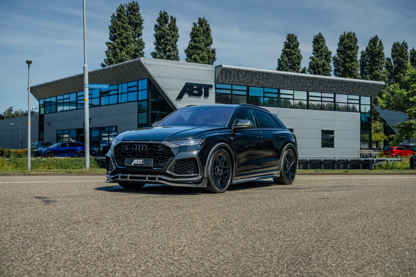 Audi RSQ8 - 4.0 TFSI 800PK ABT RSQ8 SIGNATURE EDITION NR. 77/96 Full XPEL | B&O Advanced | Dynamic plu - AutoWereld.nl