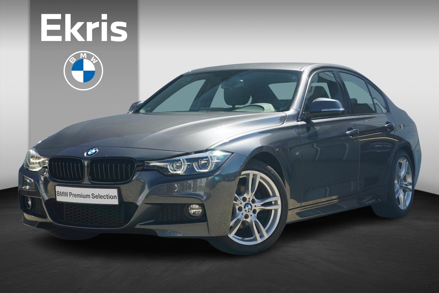BMW 3-serie - Sedan 320i M Sportpakket 18'' / Shadow Line / Stoelverwarming / PDC - AutoWereld.nl