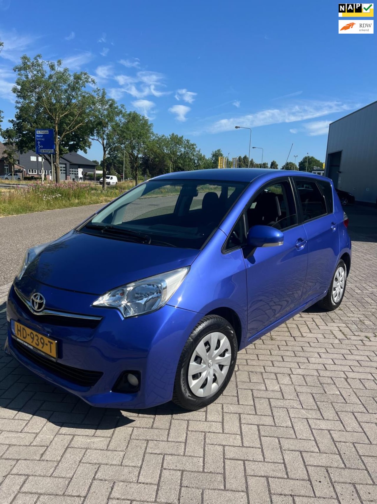 Toyota Verso S - 1.3 VVT-i Aspiration 1.3 VVT-i Aspiration - AutoWereld.nl