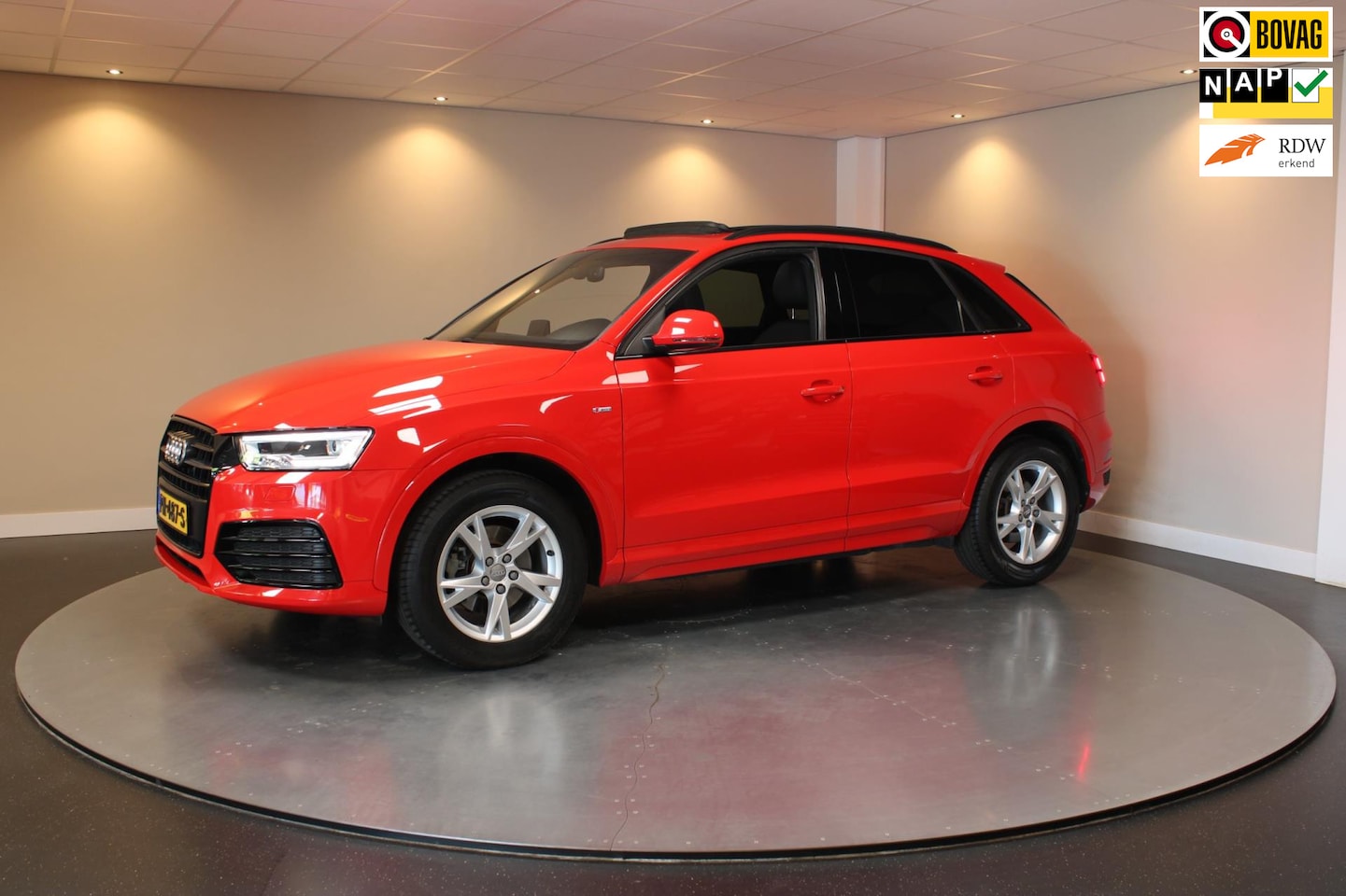 Audi Q3 - 1.4 TFSI CoD Design Pro Line Plus *2x S-Line* Automaat|Pano|Trekhaak|Stoelverw. - AutoWereld.nl