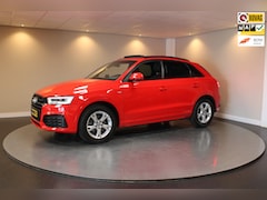 Audi Q3 - 1.4 TFSI CoD Design Pro Line Plus *2x S-Line* Automaat|Pano|Trekhaak|Stoelverw