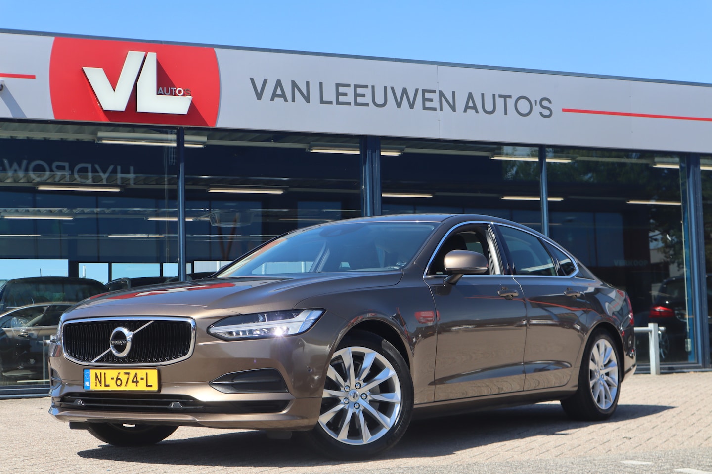Volvo S90 - 2.0 T5 Momentum | Automaat | ACC | Navi - AutoWereld.nl