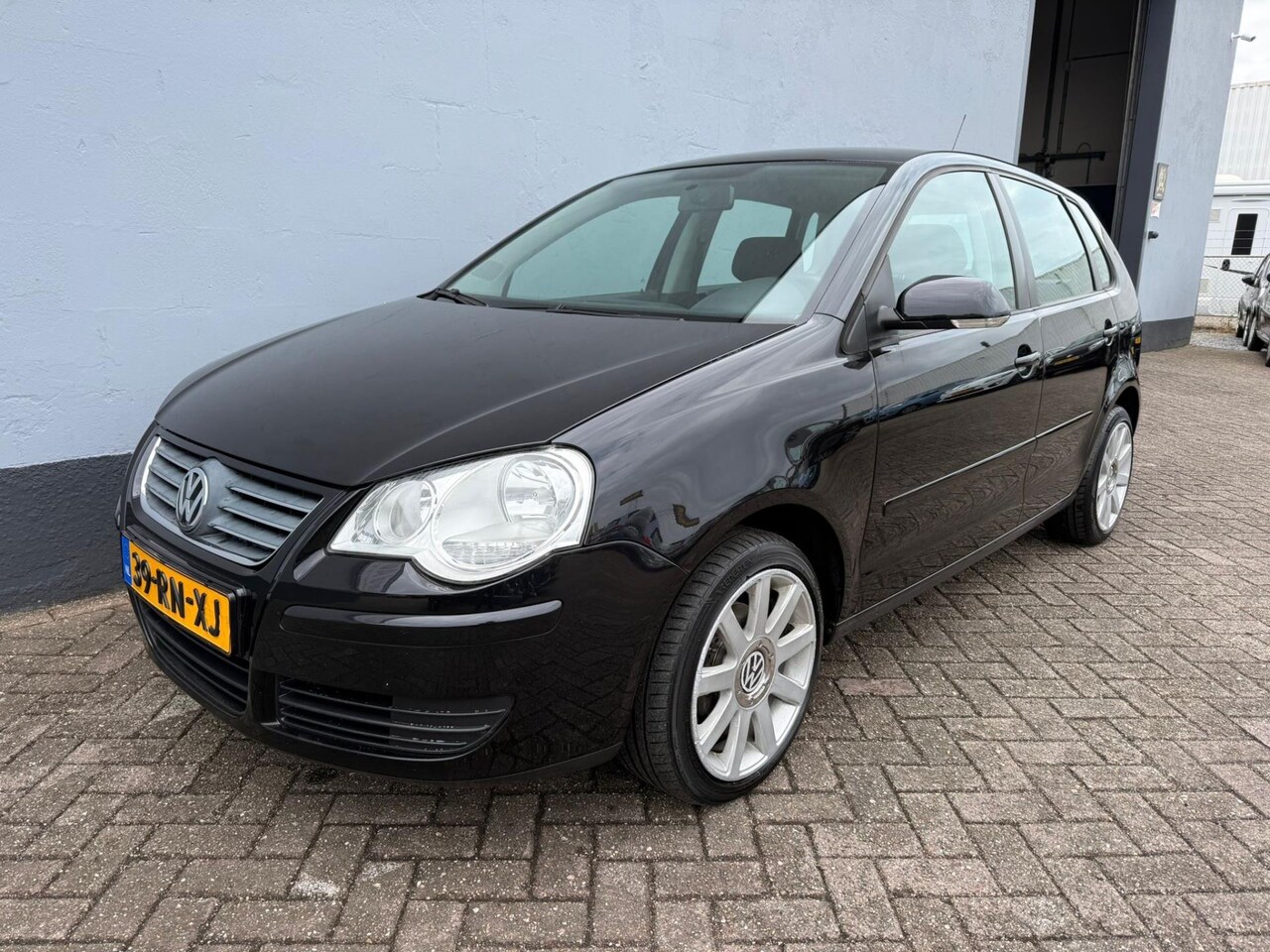 Volkswagen Polo - 1.4-16V Comfortline 5-Deurs - Airco - LMV - AutoWereld.nl