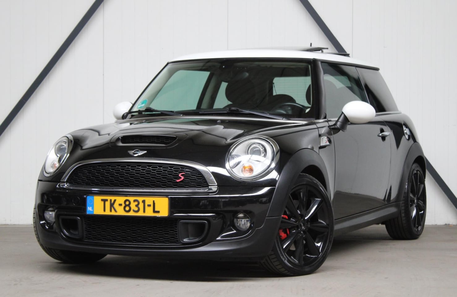 MINI Cooper S - Mini 1.6 l 184 PK l Panodak l Harman Kardon l Navi l Sfeerverlichting - AutoWereld.nl