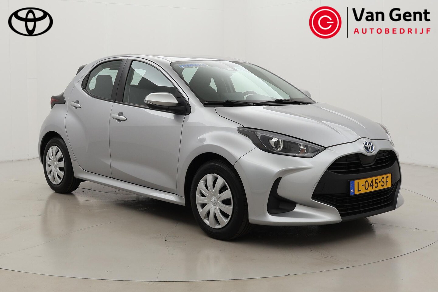 Toyota Yaris - 1.5 Hybrid Active | Apple Carplay / Android Auto | Adaptive Cruise | Clima | Camera - AutoWereld.nl