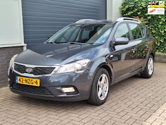 Kia Cee'd - | 1.4 CVVT X-ecutive | Airco | Cruise control |