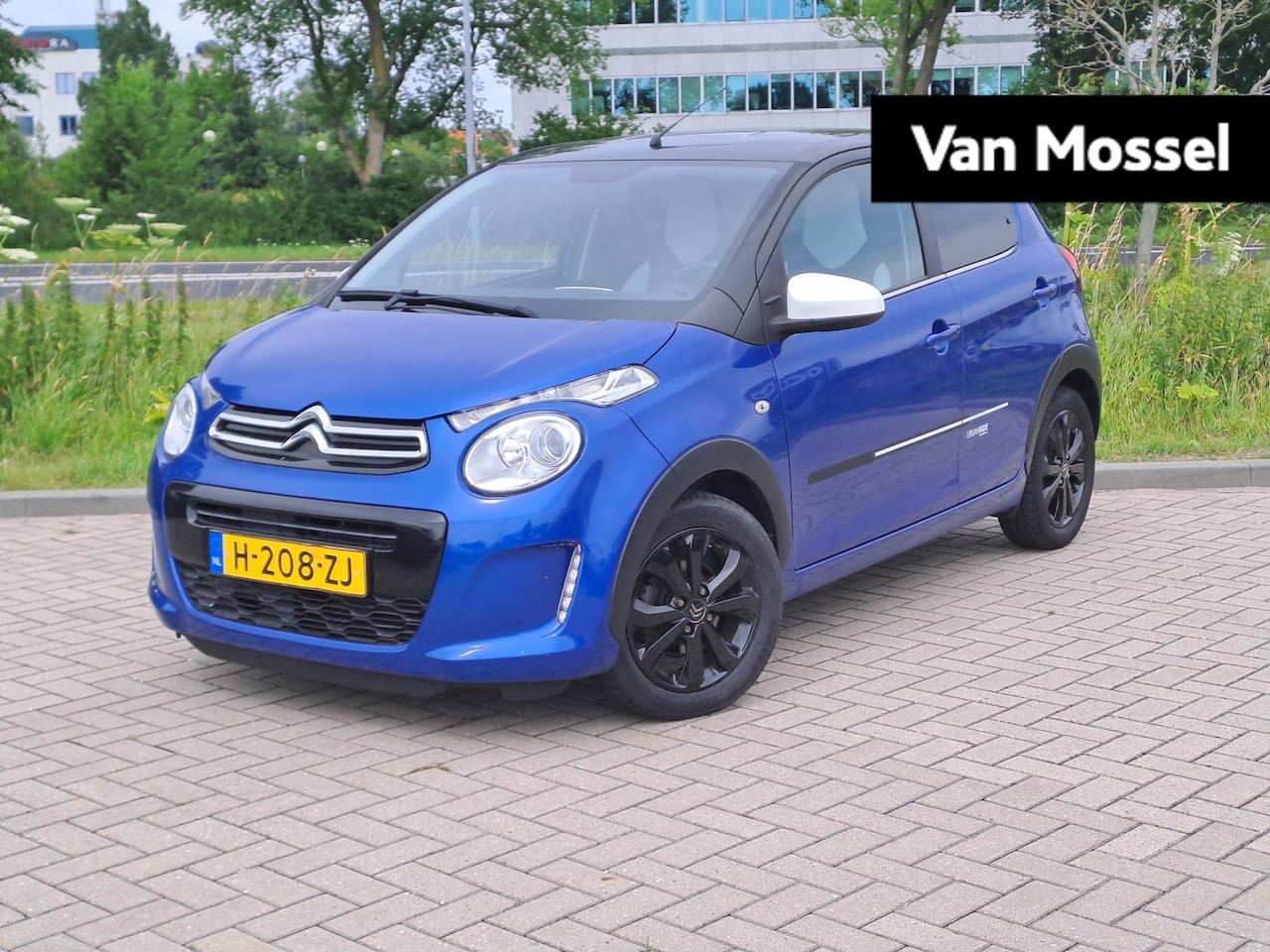 Citroën C1 - 1.0 VTi Urban Ride | Camera | Apple Carplay/Android Auto | Black Gloss velgen - AutoWereld.nl