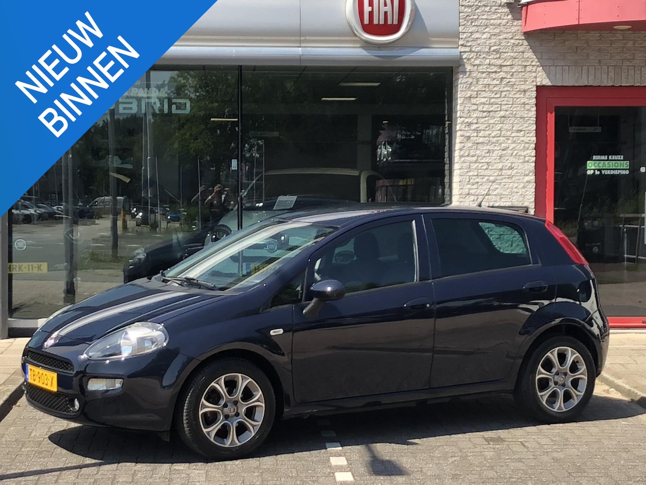 Fiat Punto - TwinAir Sempre 100 5-drs NAVI|CLIMATE|PDC|16"|CRUISE CONTROL - AutoWereld.nl