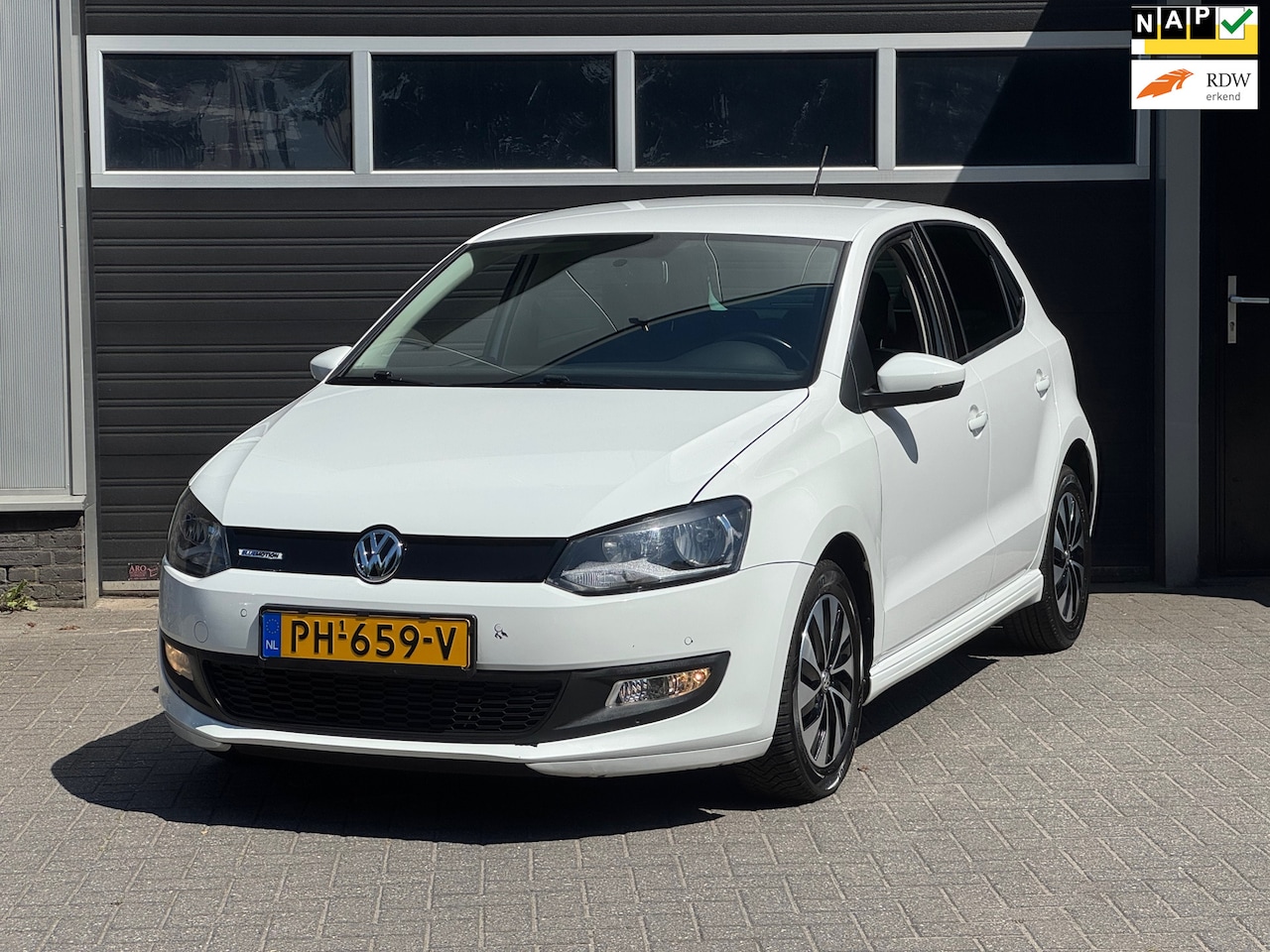 Volkswagen Polo - 1.0 BlueMotion Edition AUTOMAAT CLIMA PDC - AutoWereld.nl