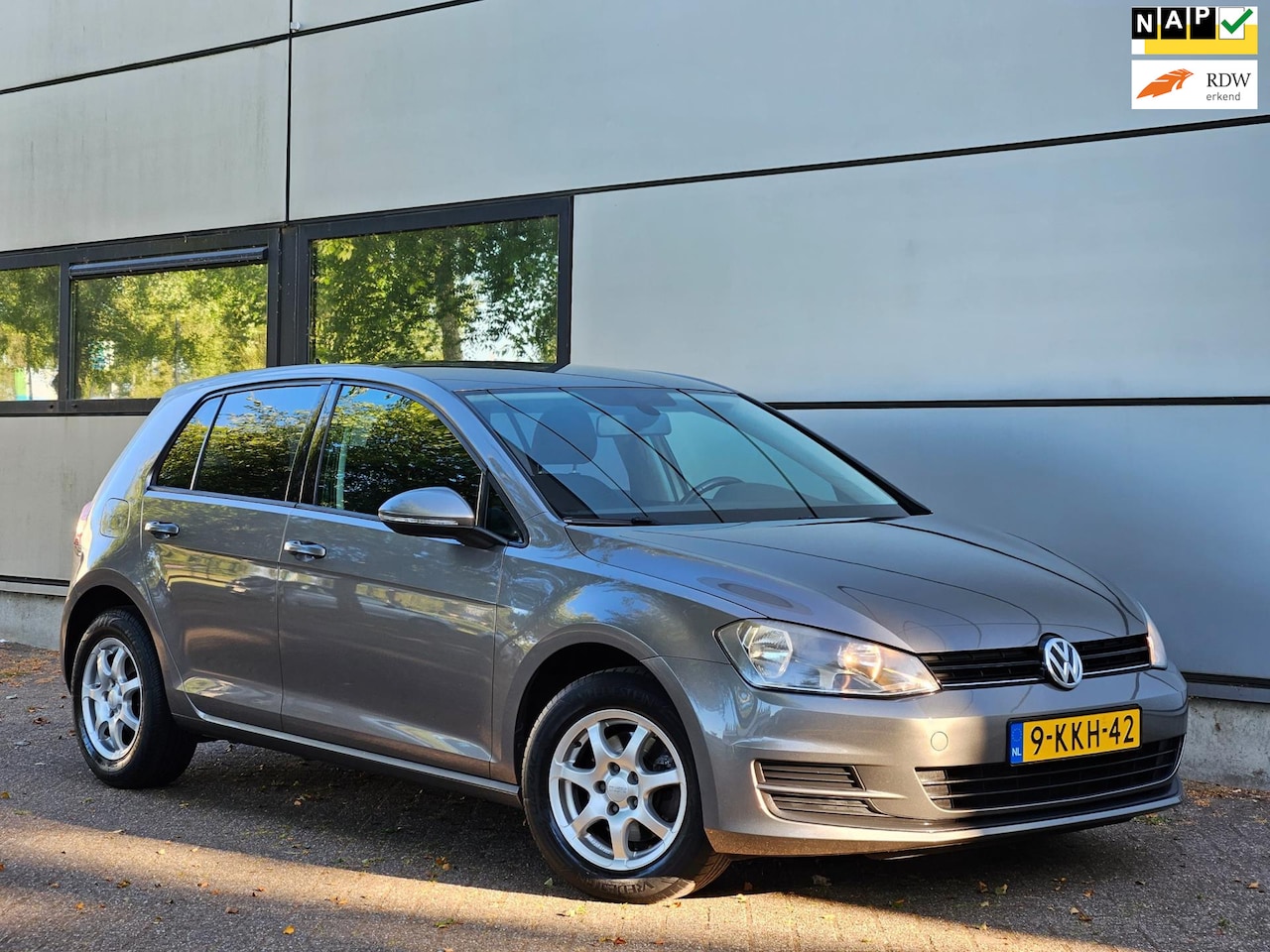 Volkswagen Golf - 1.2 TSI Trendline Navi| Start/Stop| Airco| Cruise| Lmv| Trekhaak| Nap| Boekjes - AutoWereld.nl