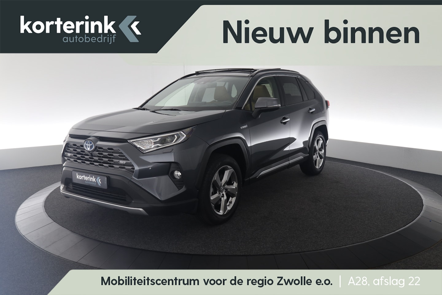 Toyota RAV4 - 2.5 Hybrid AWD Executive | Trekhaak | Pano | Leer - AutoWereld.nl