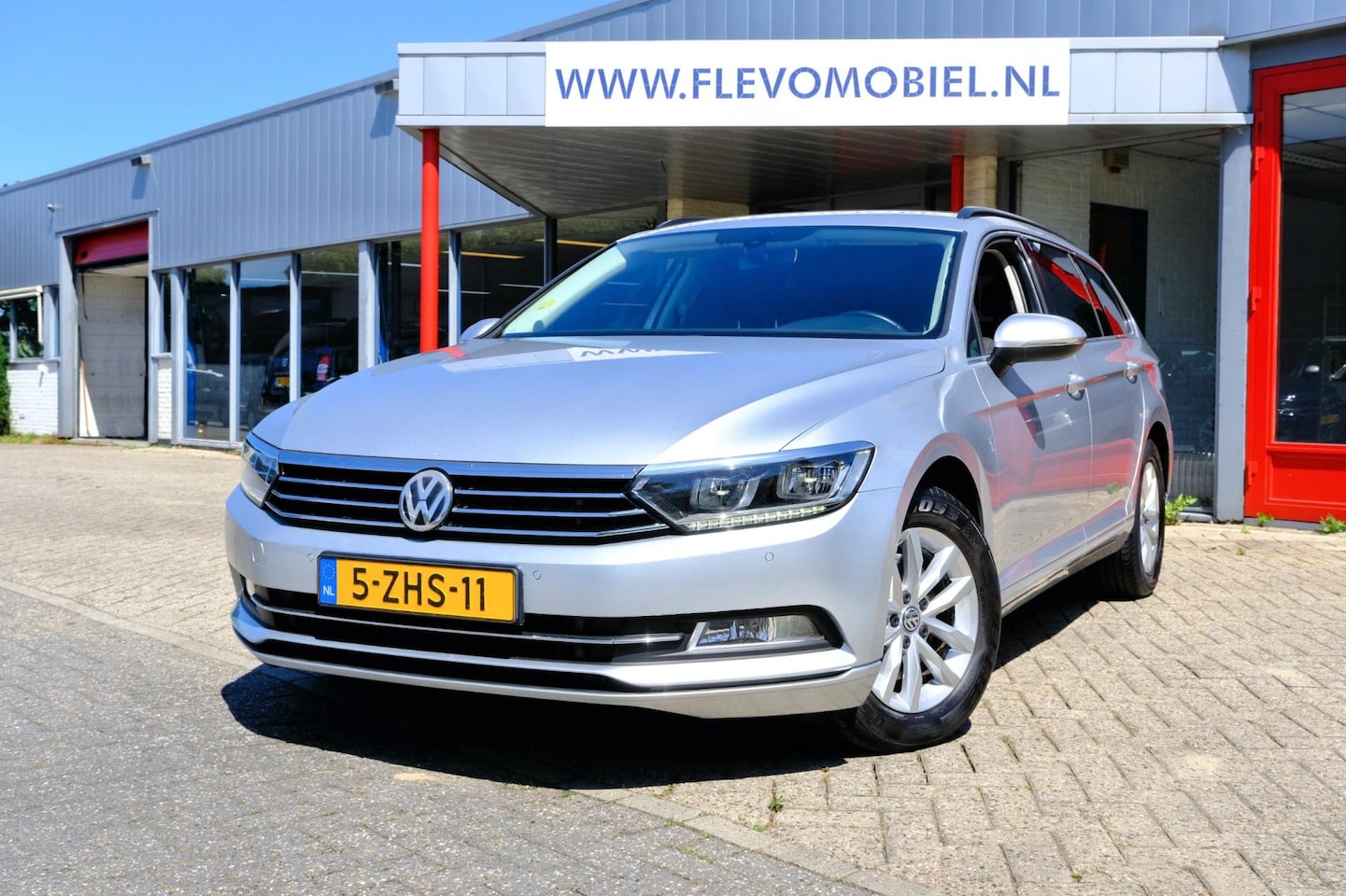 Volkswagen Passat Variant - 1.6 TDI 120PK Comfortline LED|Navi|PDC|Clima|Cruise - AutoWereld.nl