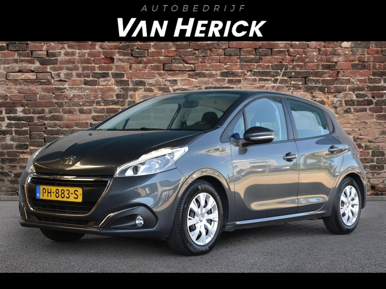 Peugeot 208 - 1.2 PureTech Blue Lion 5-Deurs | Navi | Airco | Parkeersensoren - AutoWereld.nl