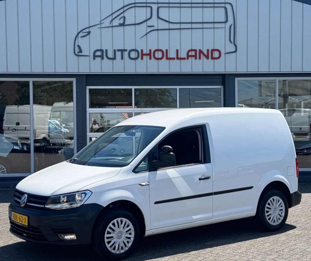 Volkswagen Caddy - 2.0 TDI 55KW 75PK EURO 6 AIRCO/ CRUISE CONTROL/ TREKHAAK/ PARKEERSENSOREN/ 100% DEALERONDE - AutoWereld.nl