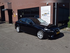 Lexus IS - 300h Edition