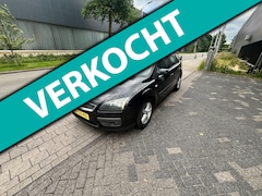Ford Focus - 1.6-16V Futura, Nieuwe Apk, Nap, Goed rijend, Inruil mogelijk