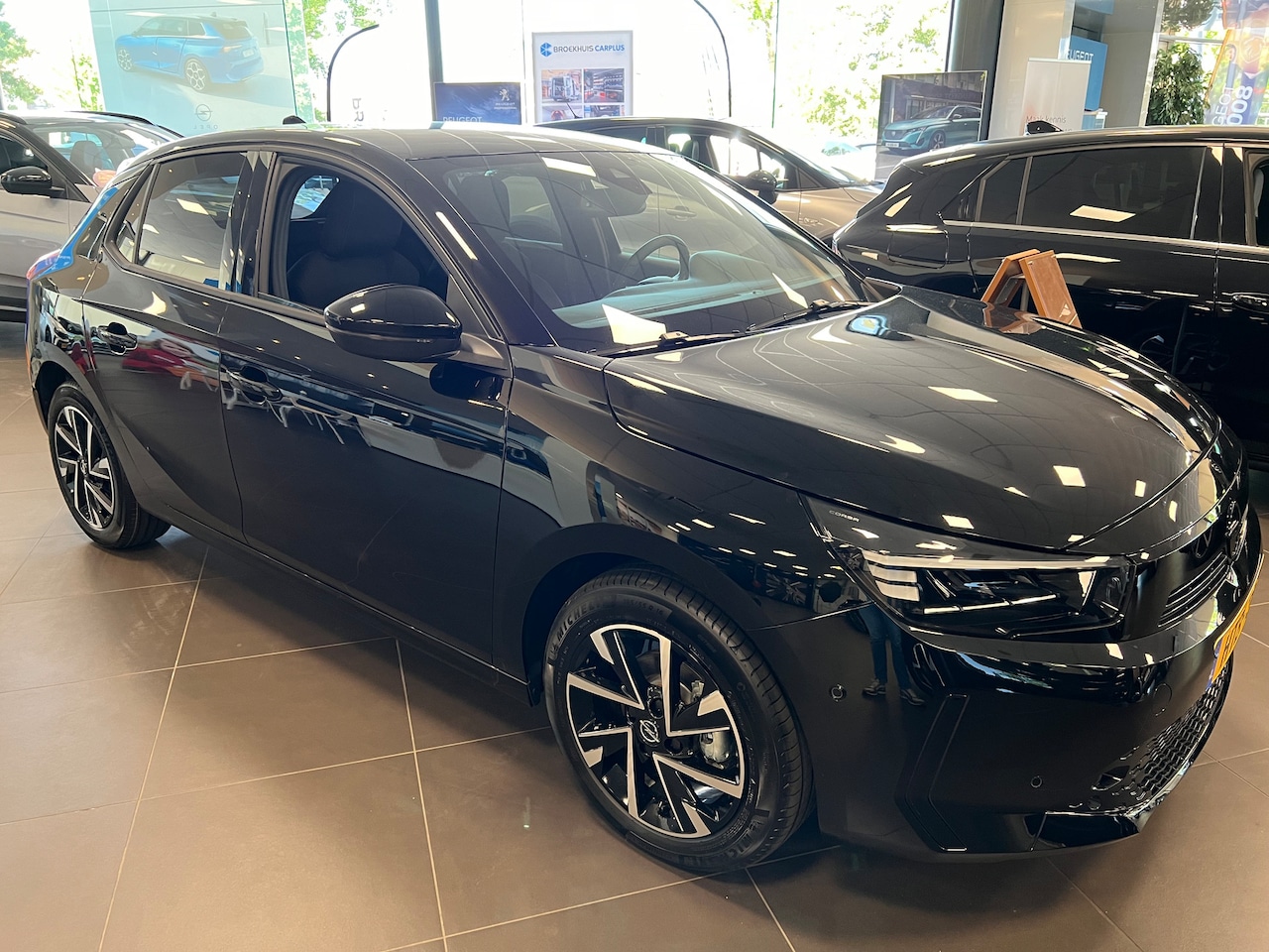 Opel Corsa - 1.2 GS 75 | Achteruitrijcamera | Apple Carplay/Android Auto|telefoonintegratie premium | B - AutoWereld.nl
