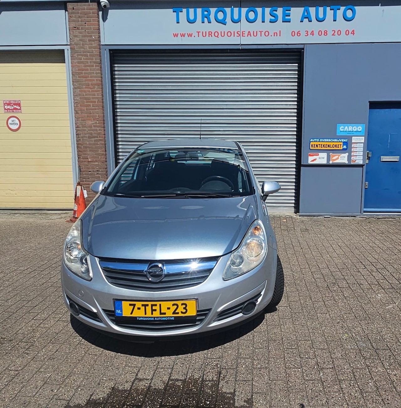 Opel Corsa - 1.2-16V '111' Edition OPEL CORSA 2010 1.2 BENZINE 85 PK AIRCO NAVI CAMERA CAR PLAY - AutoWereld.nl