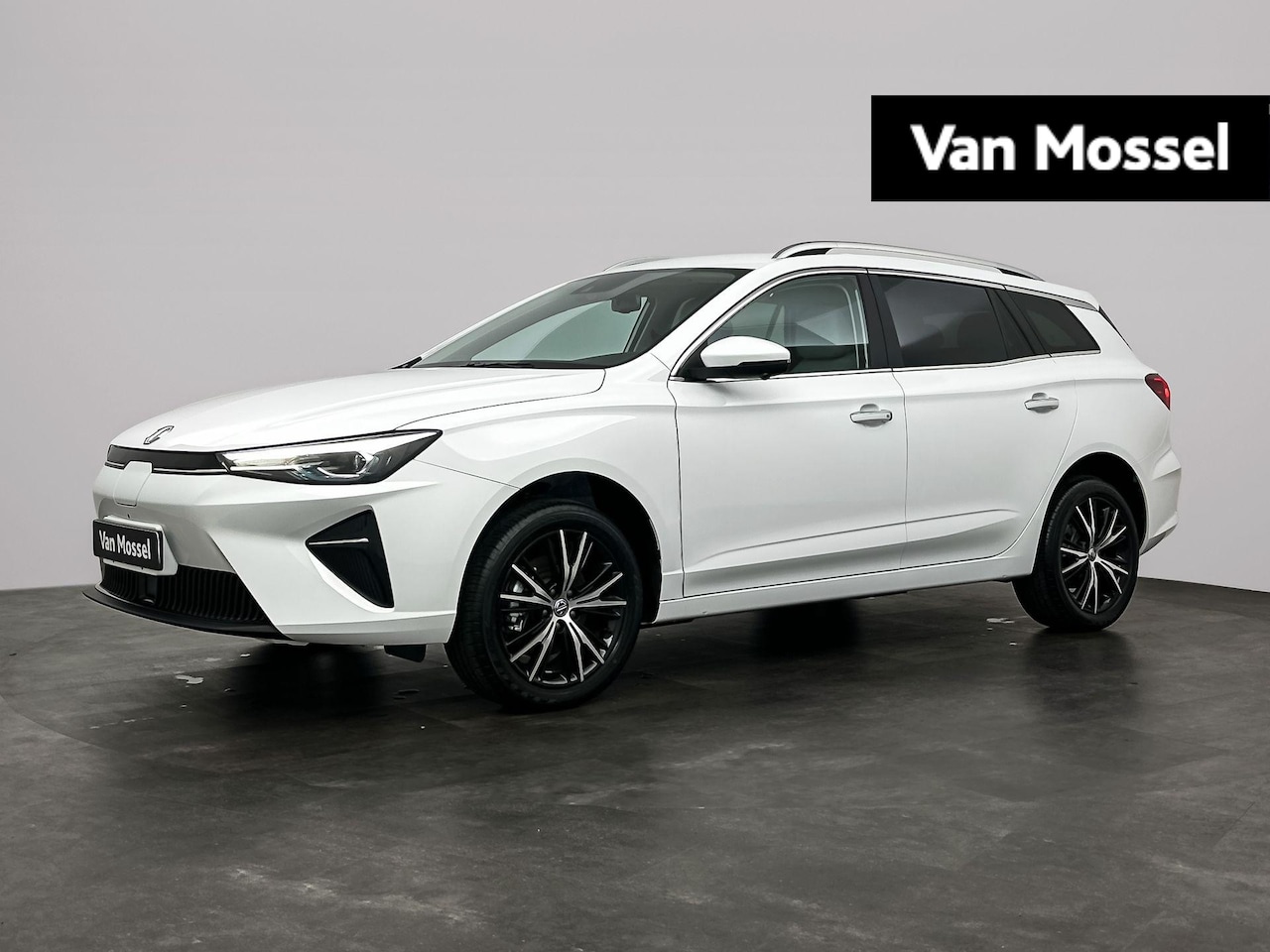 MG MG5 Electric - Long Range Luxury 61 kWh Super Voordeel – OP = OP - 7 jaar garantie – Rijklaar – Boek je a - AutoWereld.nl