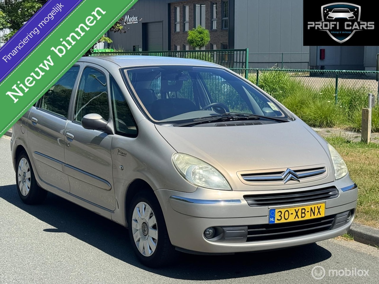 Citroën Xsara Picasso - 2.0i-16V Attraction 2.0i-16V Attraction - AutoWereld.nl