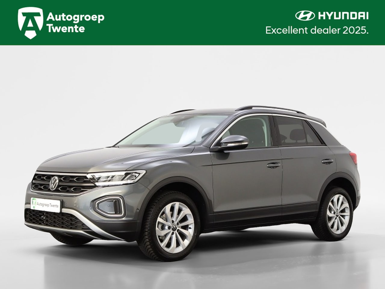 Volkswagen T-Roc - 1.5 TSI Life Bns | Private Lease 639,- p.m. | Navigatie | Camera - AutoWereld.nl