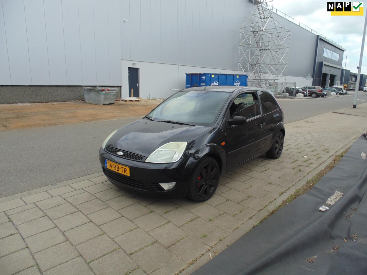 Ford Fiesta - 1.3 Futura MET AIRCO 2005 - AutoWereld.nl