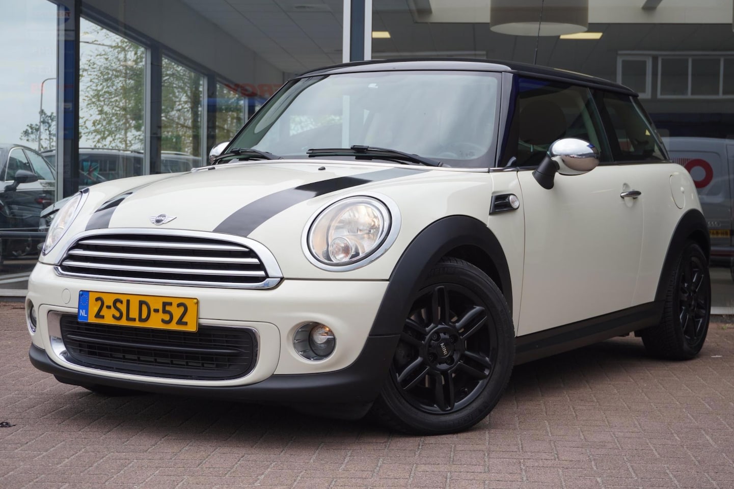 MINI One - Mini 1.6 Holland Street | 3deurs | Airco | Navigatie | Elek. Pakket | PDC | Inruil mogelij - AutoWereld.nl