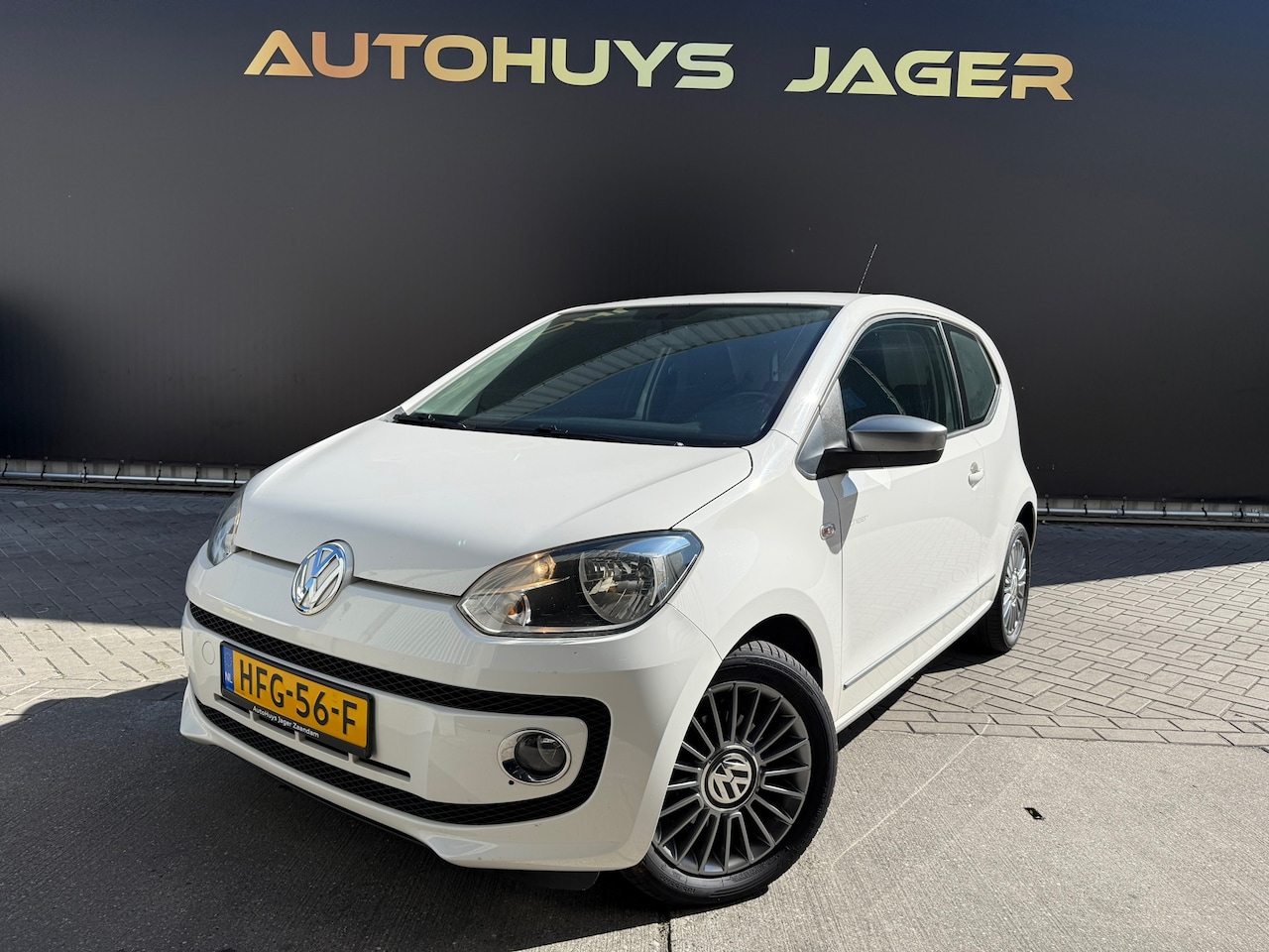 Volkswagen Up! - 1.0 high up! 1.0 high up! - AutoWereld.nl