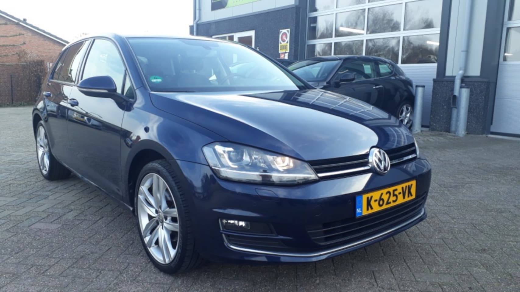Volkswagen Golf - 1.4 TSI ACT Highline - Xenon - Navigatie - AutoWereld.nl
