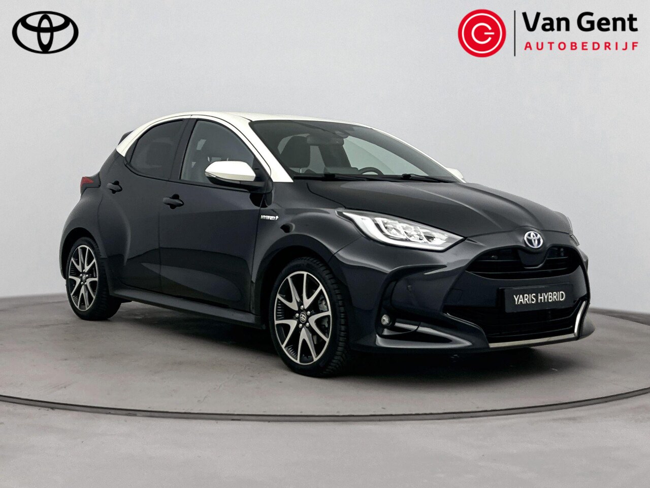 Toyota Yaris - 1.5 Hybrid Dynamic Special | Stoelverwarming | Apple Carplay / Android Auto - AutoWereld.nl