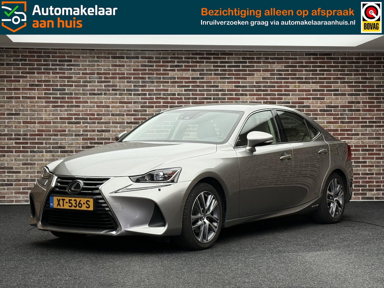 Lexus IS - 300h Hybrid Business Line Safety-pack Luxery-pack - AutoWereld.nl