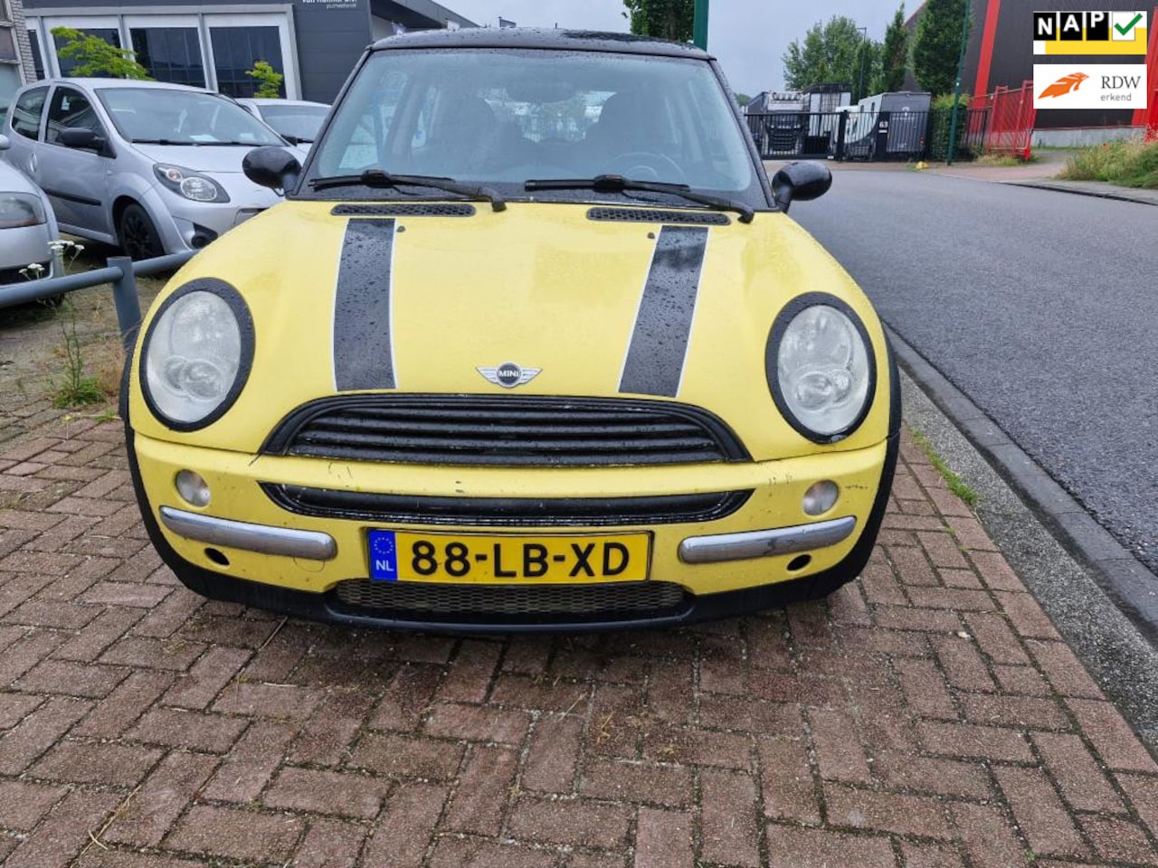 MINI Cooper - Mini 1.6 Pepper BJ.2002 Km.st. 244685 met APK tot 13-06-2025 - AutoWereld.nl