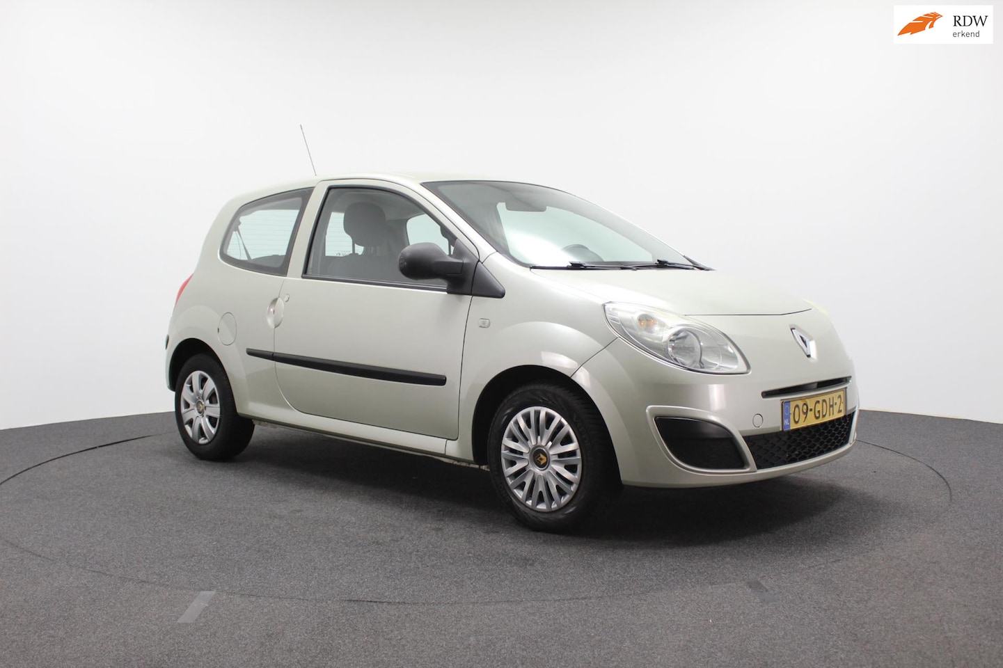 Renault Twingo - 1.2 Authentique| Airco | Nieuwe DB-riem | Trekhaak | Elektrische ramen - AutoWereld.nl