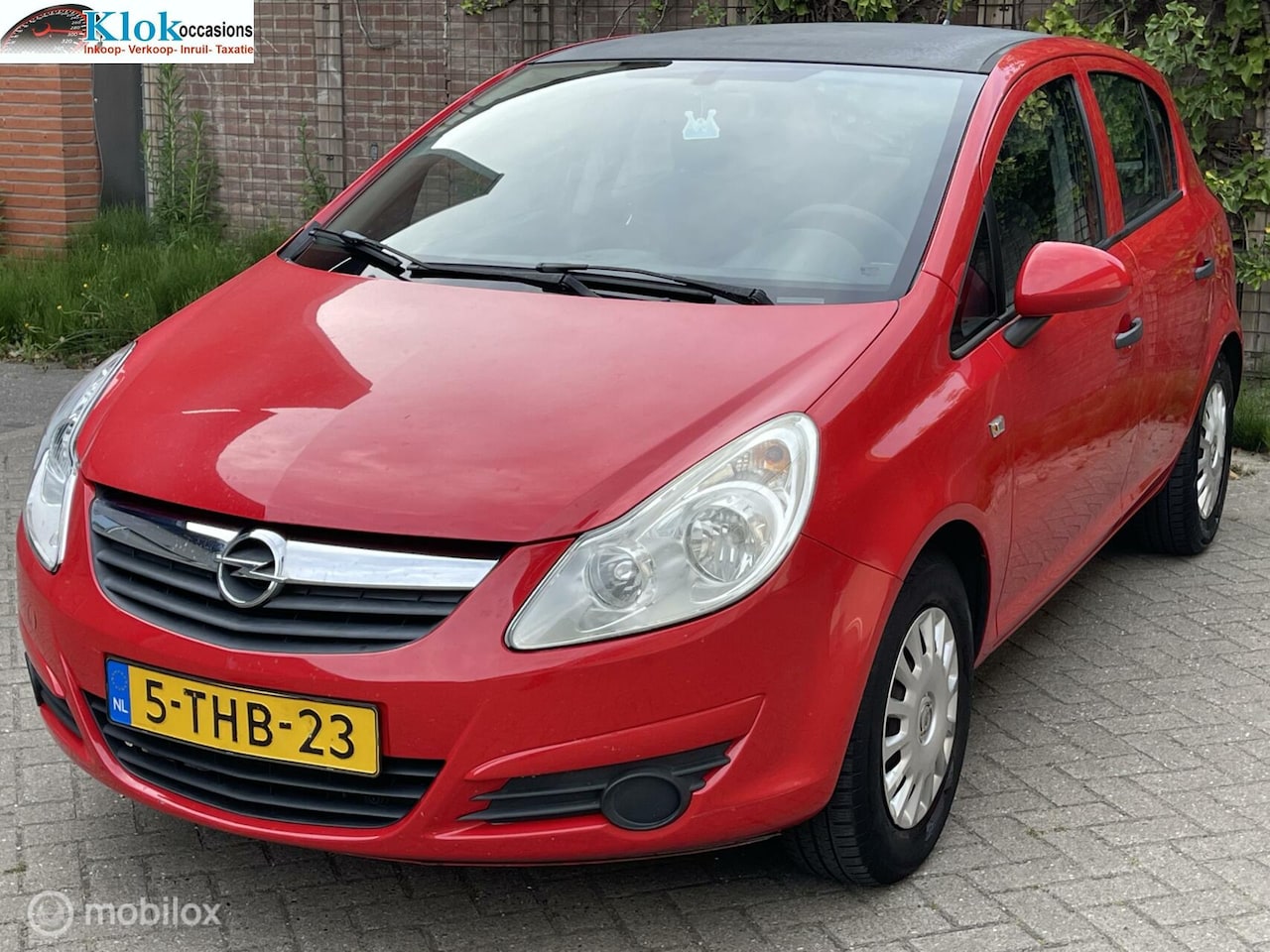 Opel Corsa - 1.2-16V '111' Edition 1.2-16V '111' Edition - AutoWereld.nl