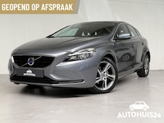 Volvo V40 - 2.0 T2 Momentum PANODAK NAVI PDC 17"LMV TREKHAAK