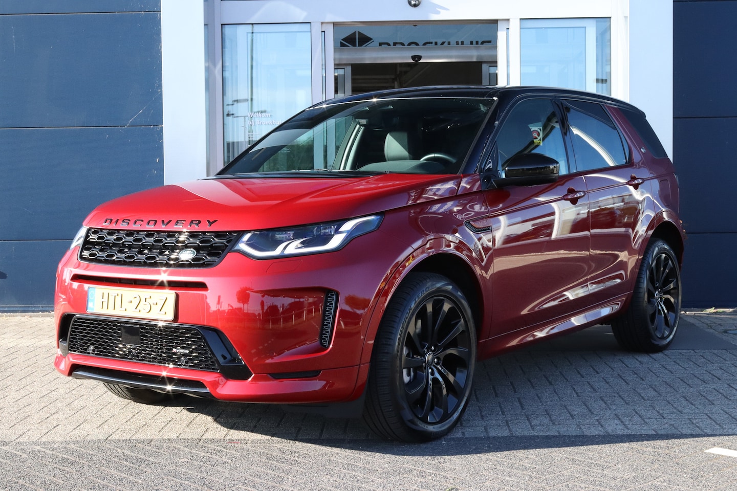 Land Rover Discovery Sport - P300e 1.5 R-Dynamic HSE | Adaptieve Cruise | Pano | Stoelventilatie | Meridian Audio | Led - AutoWereld.nl